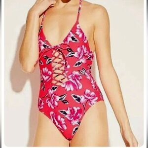 WOMENS XHILARATION CROSS-TIE PLUNGE BACK ONE-PIECE FLORAL SWIMSUIT, PINK/RED